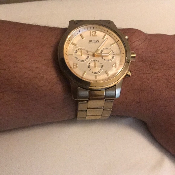 Gold Guess Watch - Picture 3 of 3